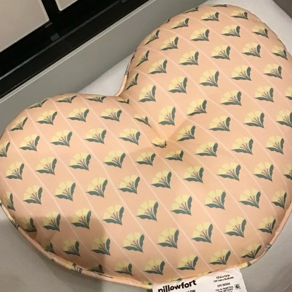Floral Heart-Shaped Pillow Throw pillows reversible